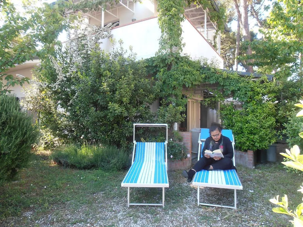 مارينا روميا B&B Amici Miei 0*, مارينا روميا إيطاليا