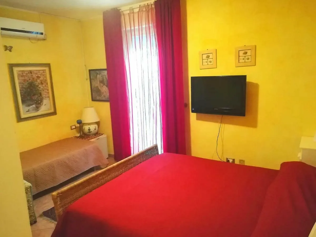 فندق مبيت وإفطار مارينا روميا B&B Amici Miei إيطاليا