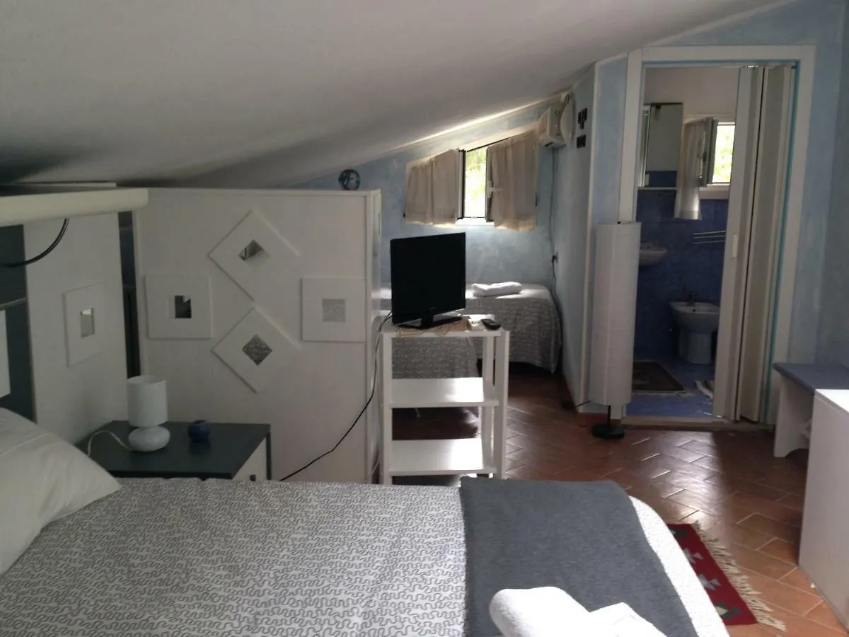 فندق مبيت وإفطار مارينا روميا B&B Amici Miei